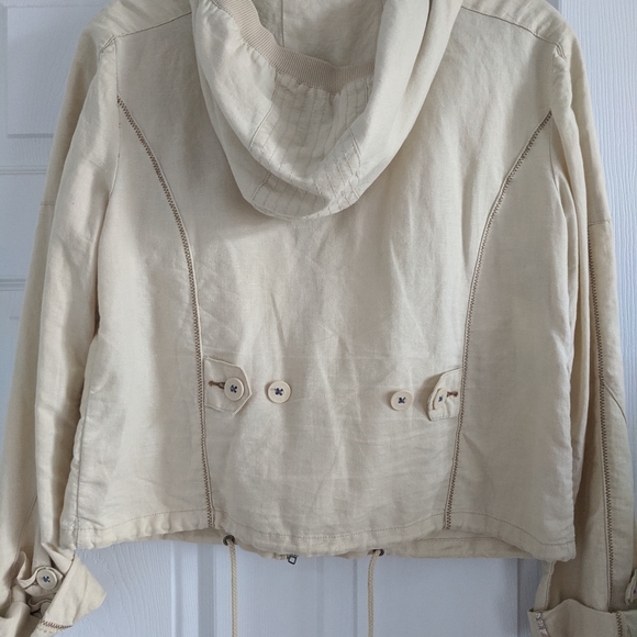 Jacket - Picture 6 of 6